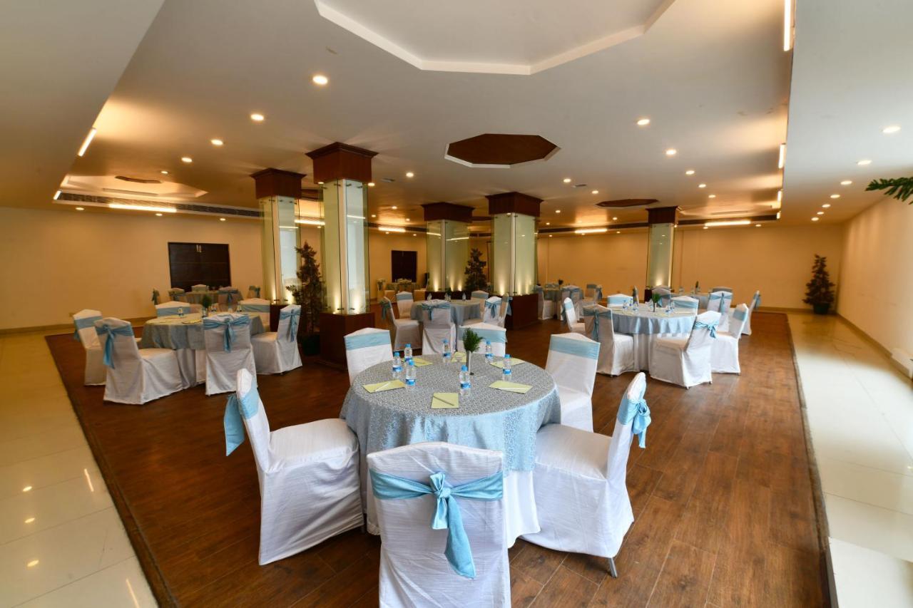 Mastiff Grand Manali Resort Exterior foto
