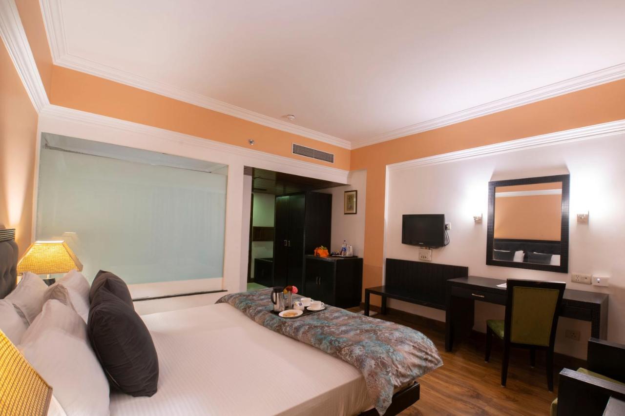 Mastiff Grand Manali Resort Exterior foto