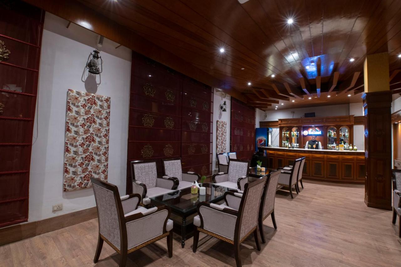 Mastiff Grand Manali Resort Exterior foto