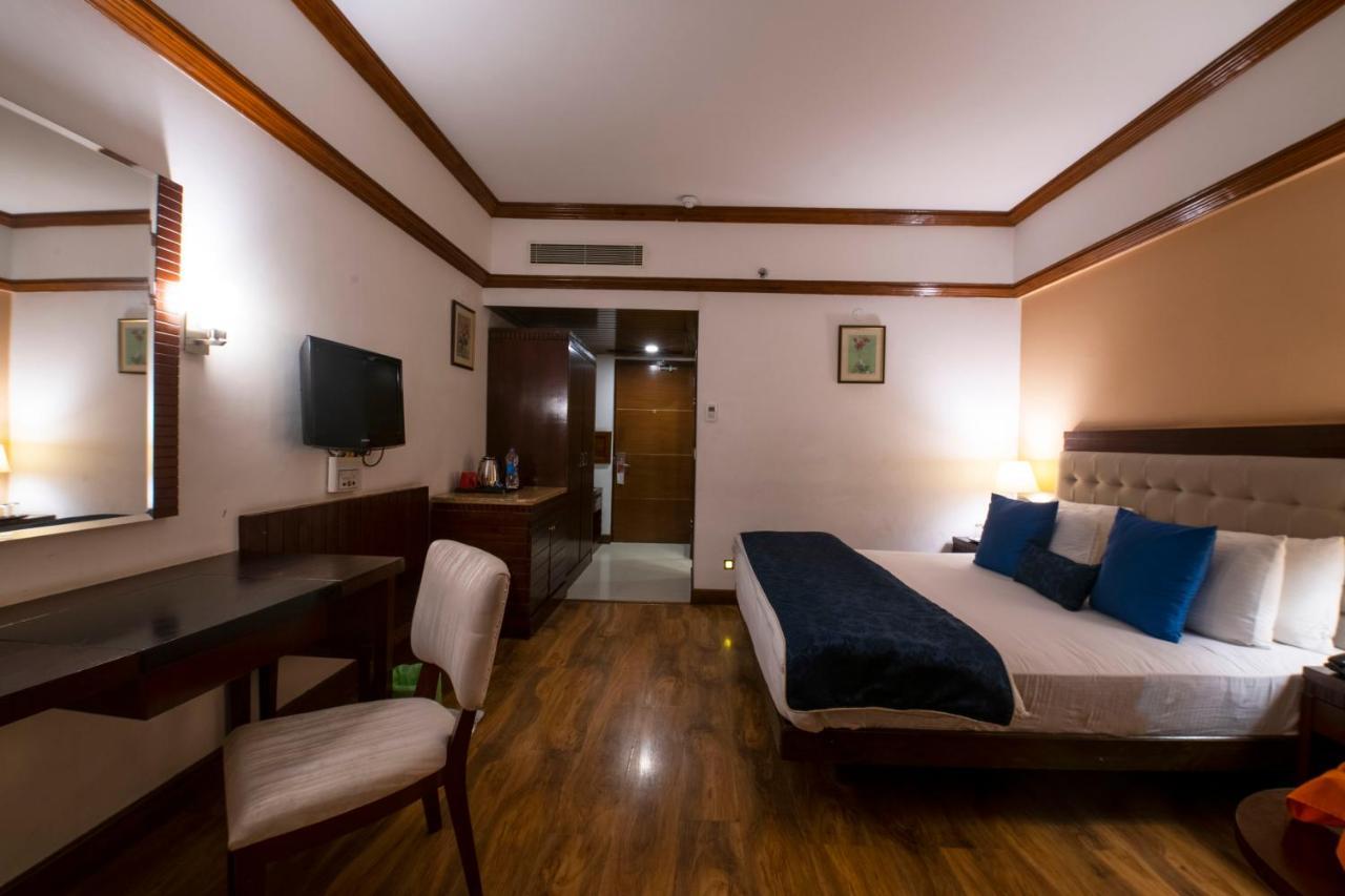 Mastiff Grand Manali Resort Exterior foto