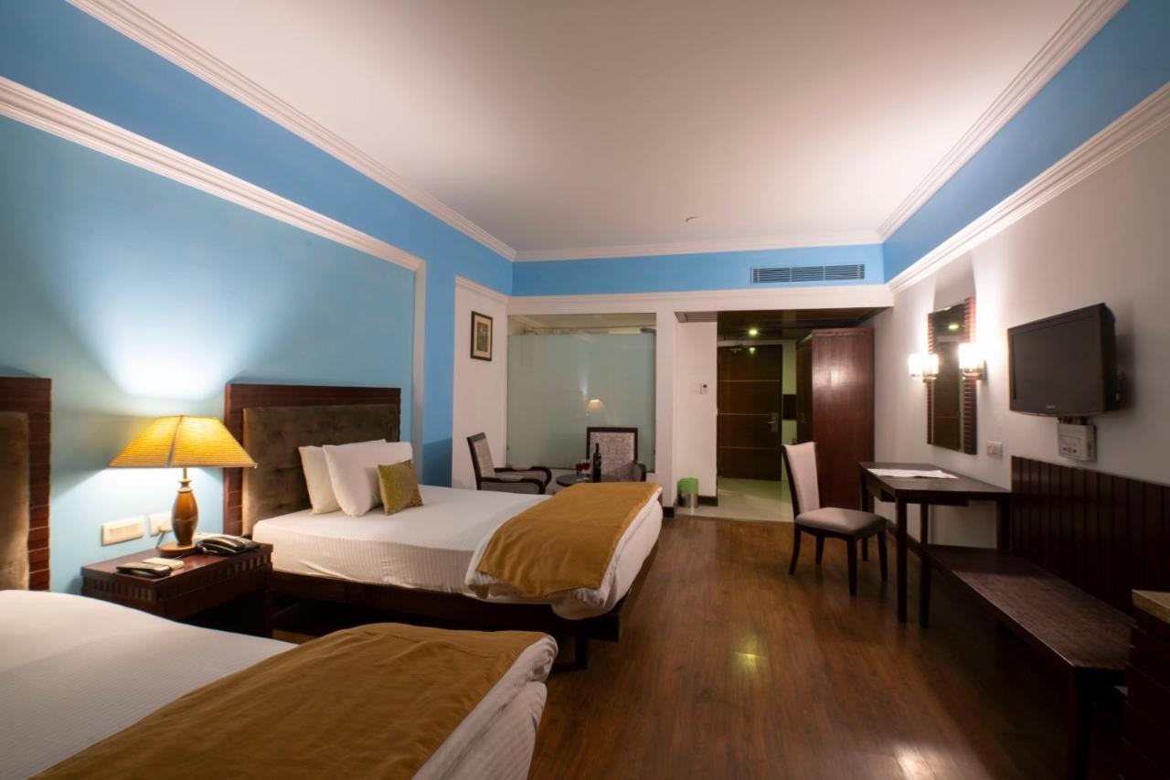 Mastiff Grand Manali Resort Exterior foto